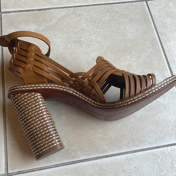 Beautiful Tory Burch sandals - Picture 6 of 7